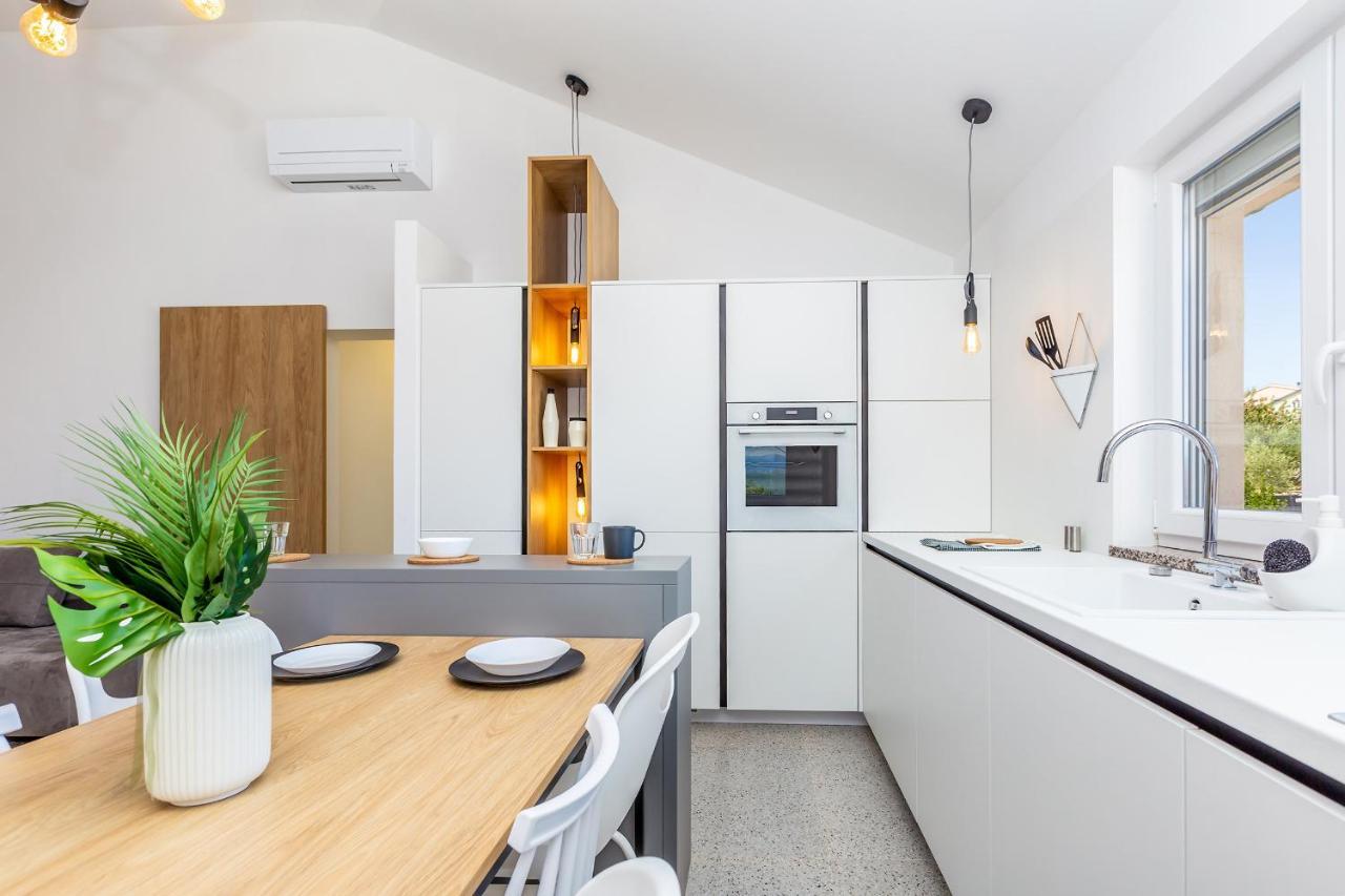 Laurus Apartment Salatic