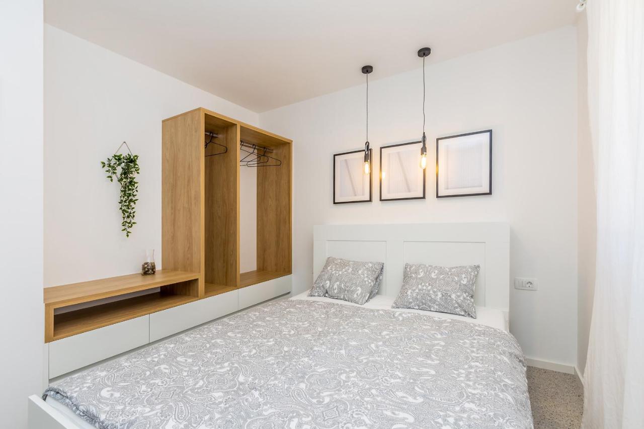 Laurus Apartment